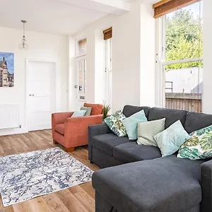 Spacious 2 Bedroom House With Stunning Views , Bath United Kingdom